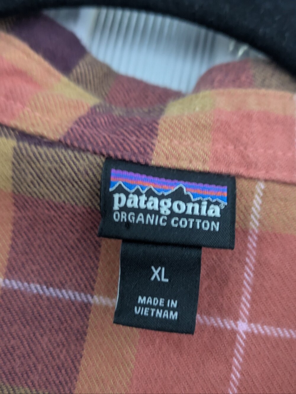 Patagonia Plaid Midweight Fjord Flannel - Picture 4 of 5